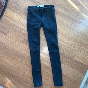 HOLLISTER skinny jeans